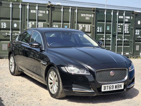 Jaguar XF 2.0D Portfolio Saloon Black #5