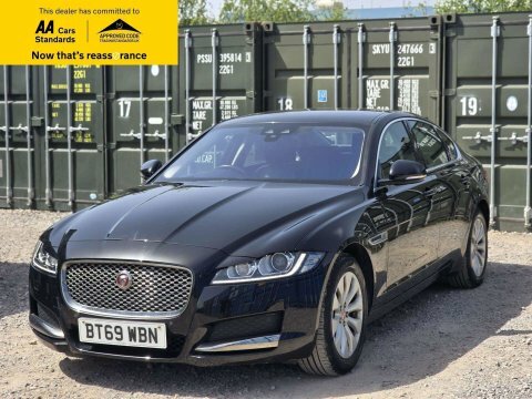 Jaguar XF 2.0D Portfolio Saloon Black #3