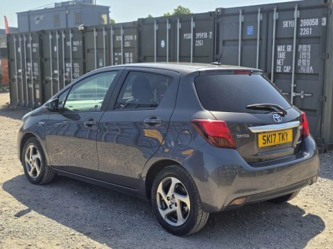Toyota Yaris 1.5 Vvt-h Icon Grey #4