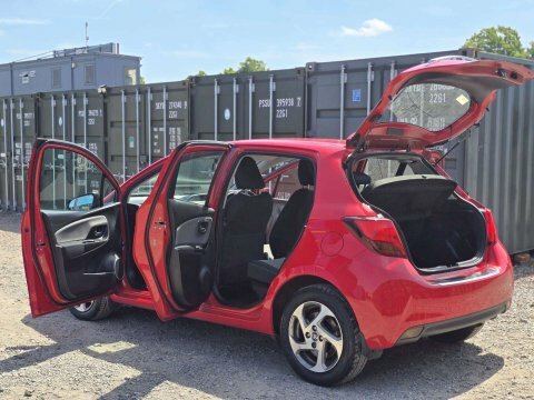 Toyota Yaris 1.5 Vvt-h Icon FA15GYR Red #4