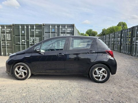 Toyota Yaris 1.5 Vvt-h Icon NV14YYZ Black #5
