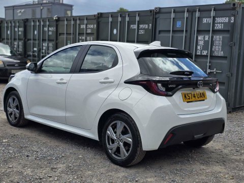 Toyota Yaris 1.5 Vvt-h Icon KS74UAN White #4