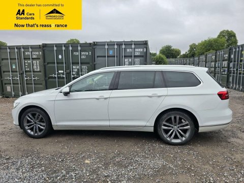Volkswagen Passat 2.0 Tdi Gt GL19XTN White #4