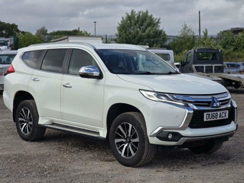 Mitsubishi Shogun Sport 2.4D 4 Suv OU68ACX White #5