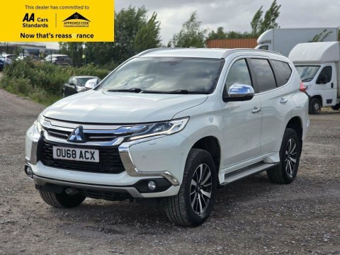 Mitsubishi Shogun Sport 2.4D 4 Suv OU68ACX White #3