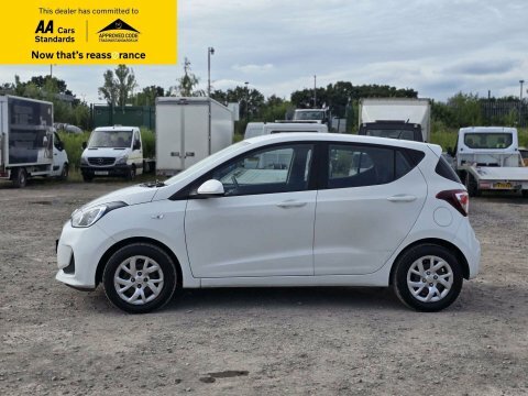Hyundai I10 1.2 Se Hatchback WJ69GZD White #4