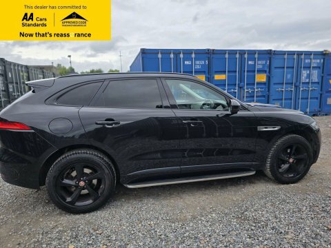 Jaguar F-Pace 2.0 D180 R-sport GN18NLV Black #4