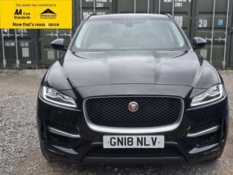 Jaguar F-Pace 2.0 D180 R-sport GN18NLV Black #2