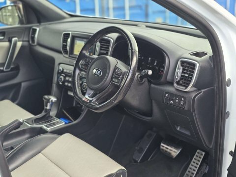 Kia Sportage 2.0 Crdi Gt-line LB18EMX White #6