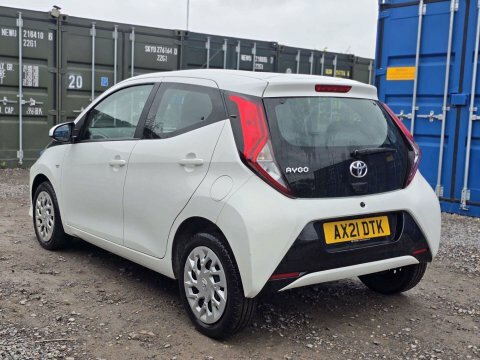 Toyota Aygo 1.0 Vvt-i X-play AX21DTK White #5