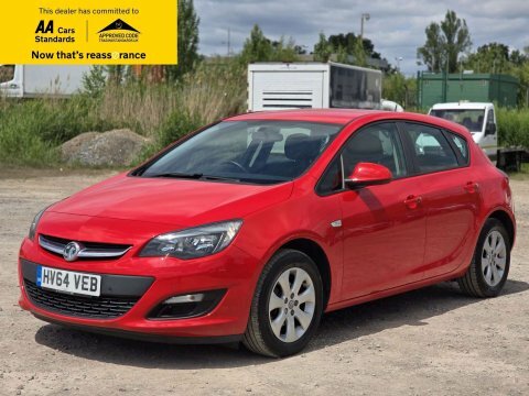 Vauxhall Astra 1.6 16V Design Red #3