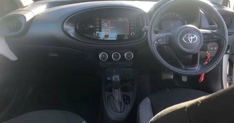 Toyota Aygo X 1.0 Vvt-i Pure CX73YUJ White #5