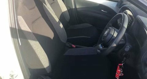 Toyota Aygo X 1.0 Vvt-i Pure CX73YUJ White #6
