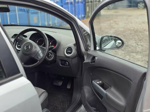 Vauxhall Corsa Limited Edition White #21