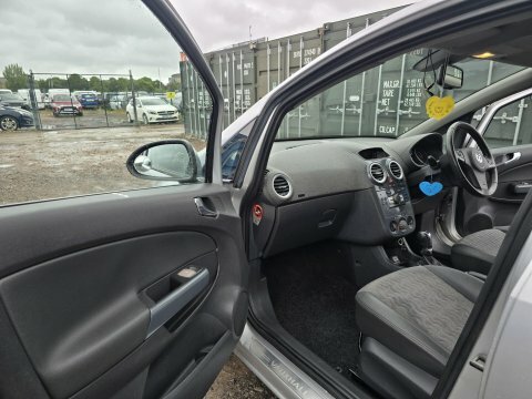 Vauxhall Corsa Limited Edition White #19
