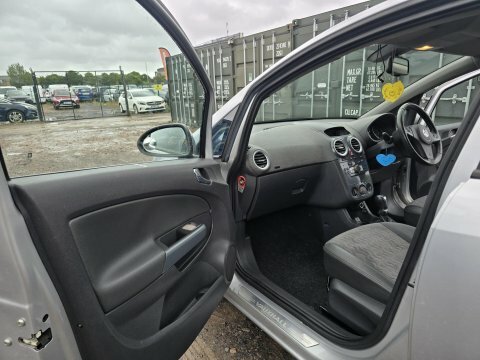 Vauxhall Corsa Limited Edition White #27