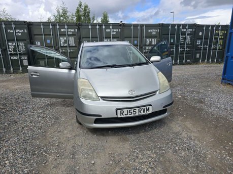 Toyota Prius 1.5 T4 Cvt Silver #20