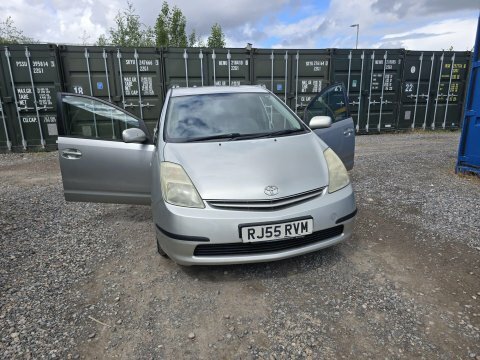 Toyota Prius 1.5 T3 Hatchback Silver #4