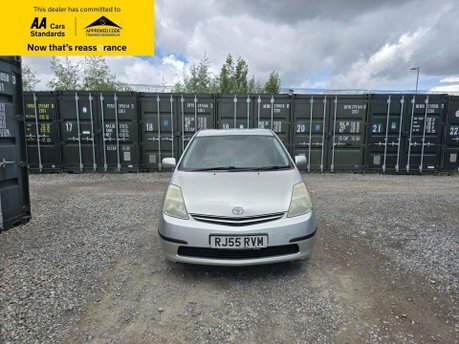 Toyota Prius 1.5 T4 Cvt Silver #16