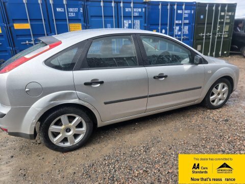 Ford Focus 1.6 LX Green #5