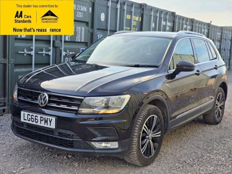 Volkswagen Tiguan 2.0 Tdi Bluemotion LG66PMY Black #3