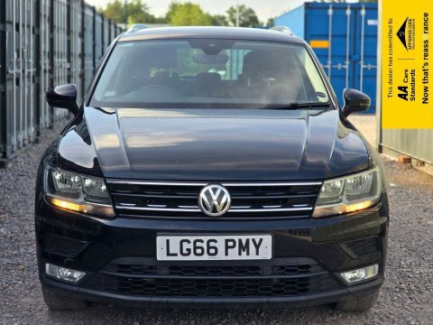 Volkswagen Tiguan 2.0 Tdi Bluemotion LG66PMY Black #2