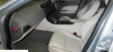 Jaguar XE 2.0D Portfolio Saloon Silver #2