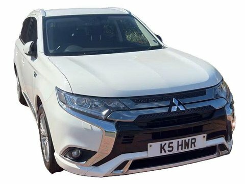 Mitsubishi Outlander 2.4H Twinmotor 13.8Kwh White