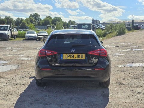 Mercedes-Benz A Class 1.5 A180d Se LP19JKO Black #4