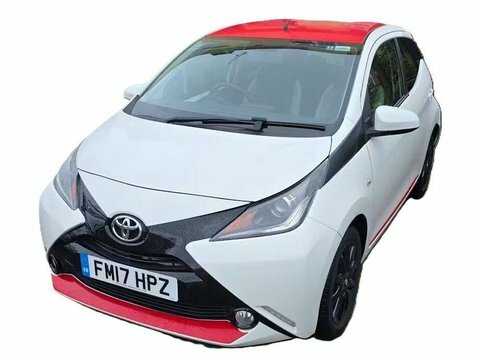 Toyota Aygo 1.0 Vvt-i X-press White #2