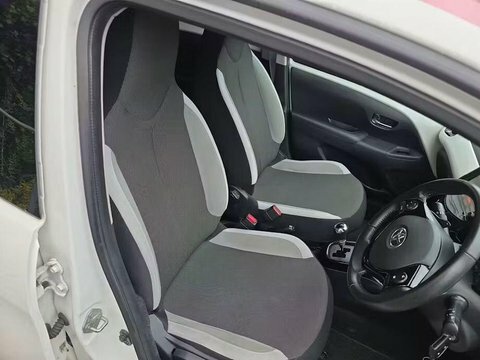 Toyota Aygo 1.0 Vvt-i X-press White #5