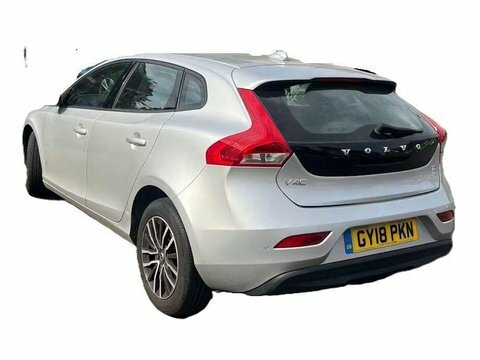 Volvo V40 1.5 T2 Momentum Silver #3