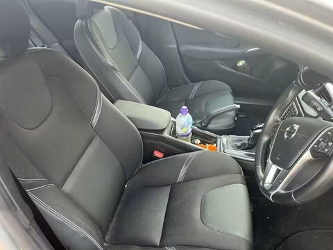 Volvo V40 1.5 T2 Momentum Silver #6