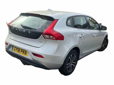 Volvo V40 1.5 T2 Momentum Silver #4