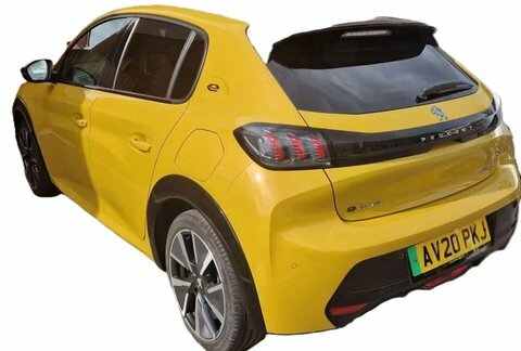 Peugeot e-208 208 Gt Line Yellow #4