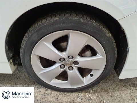 Toyota Prius 1.8 Vvt-h T White #4