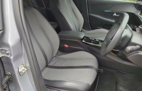 Peugeot e-208 50Kwh Allure Premium Grey #5