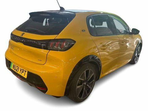 Peugeot e-208 50Kwh Gt Hatchback Yellow #4