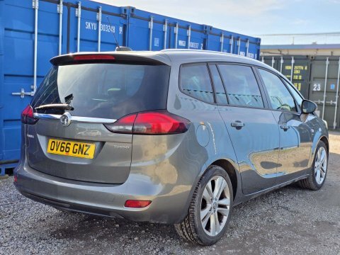 Vauxhall Zafira 1.4T Design White #10