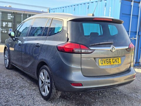 Vauxhall Zafira 1.4T Design White #12