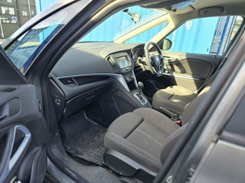 Vauxhall Zafira 1.4T Design White #13