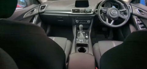 Mazda 3 2.0 Skyactiv-g Se-l Red #6