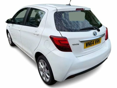 Toyota Yaris Hatchback Red #4