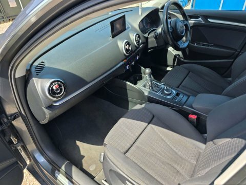 Audi A3 1.4 Tfsi 125 Sport 2015 Black #13