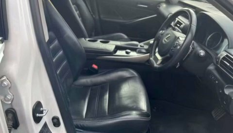 Lexus IS 2.5 300H Luxury White #5