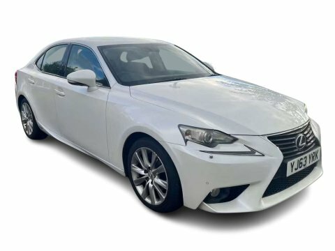 Lexus IS 2.5 300H Luxury White