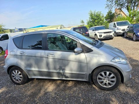 Mercedes-Benz A Class 2.0 A200 Cdi Gold #5