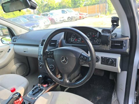 Mercedes-Benz A Class 2.0 A200 Cdi Gold #6