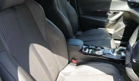 Peugeot 2008 1.2 Puretech Gt Grey #5