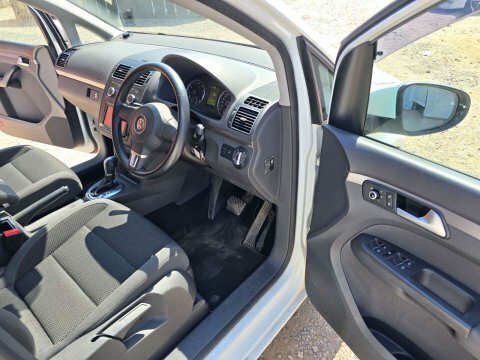Volkswagen Touran Mpv Silver #24
